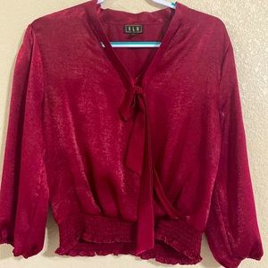 Blouse color wine size xl juniors